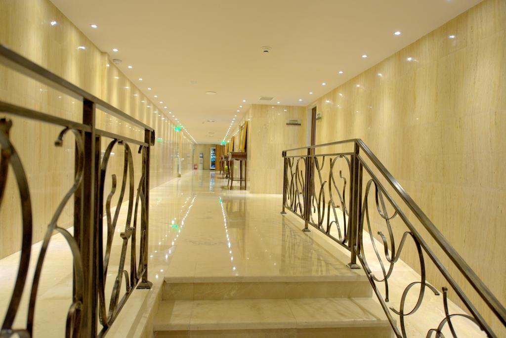Premier Palace Spa Hotel Bucarest Esterno foto Interior of the hotel