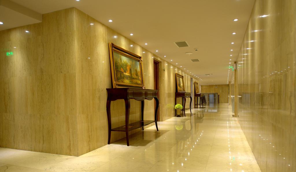 Premier Palace Spa Hotel Bucarest Esterno foto Interior of the hotel